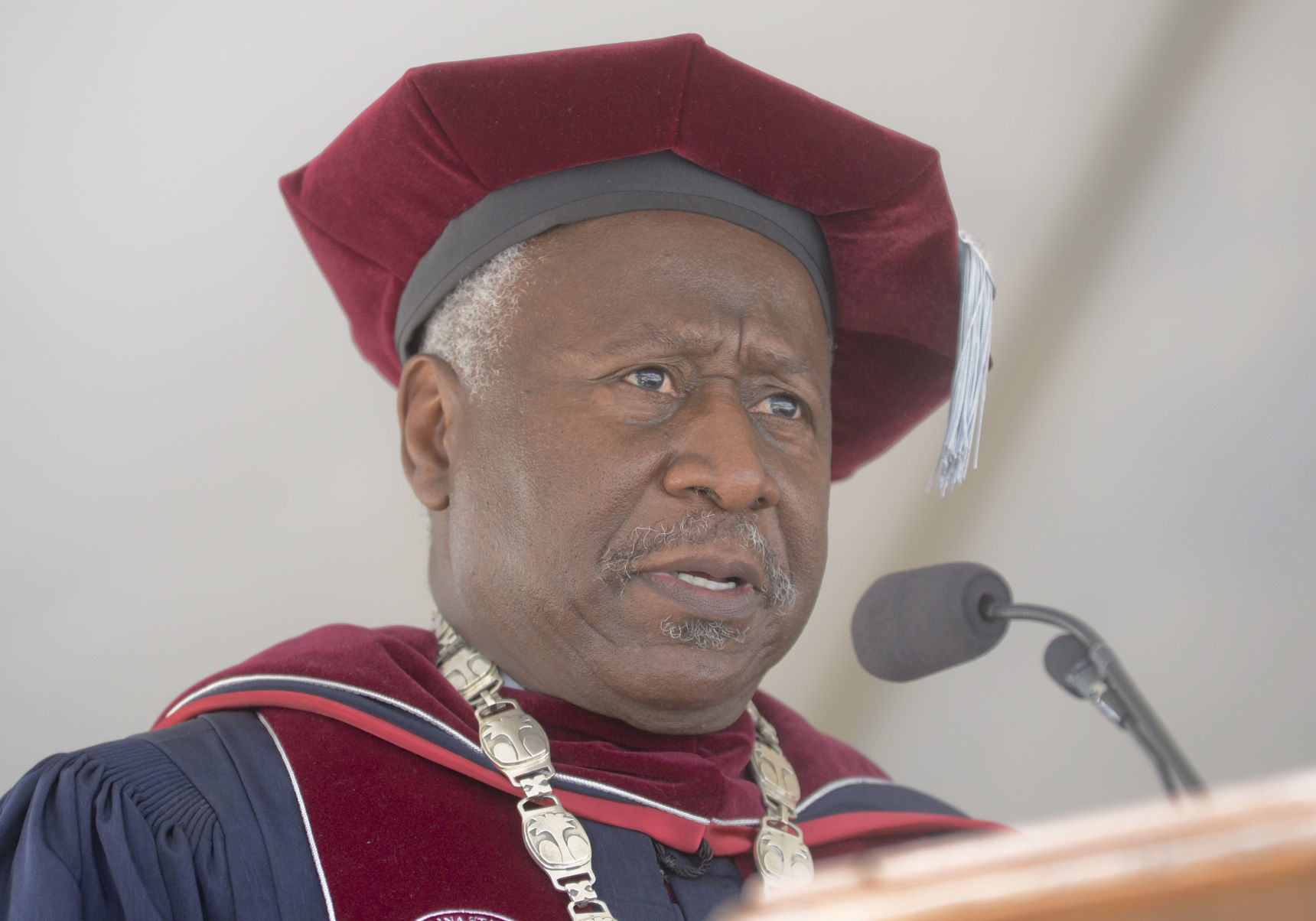 051019SCSUCommencement19ch.jpg